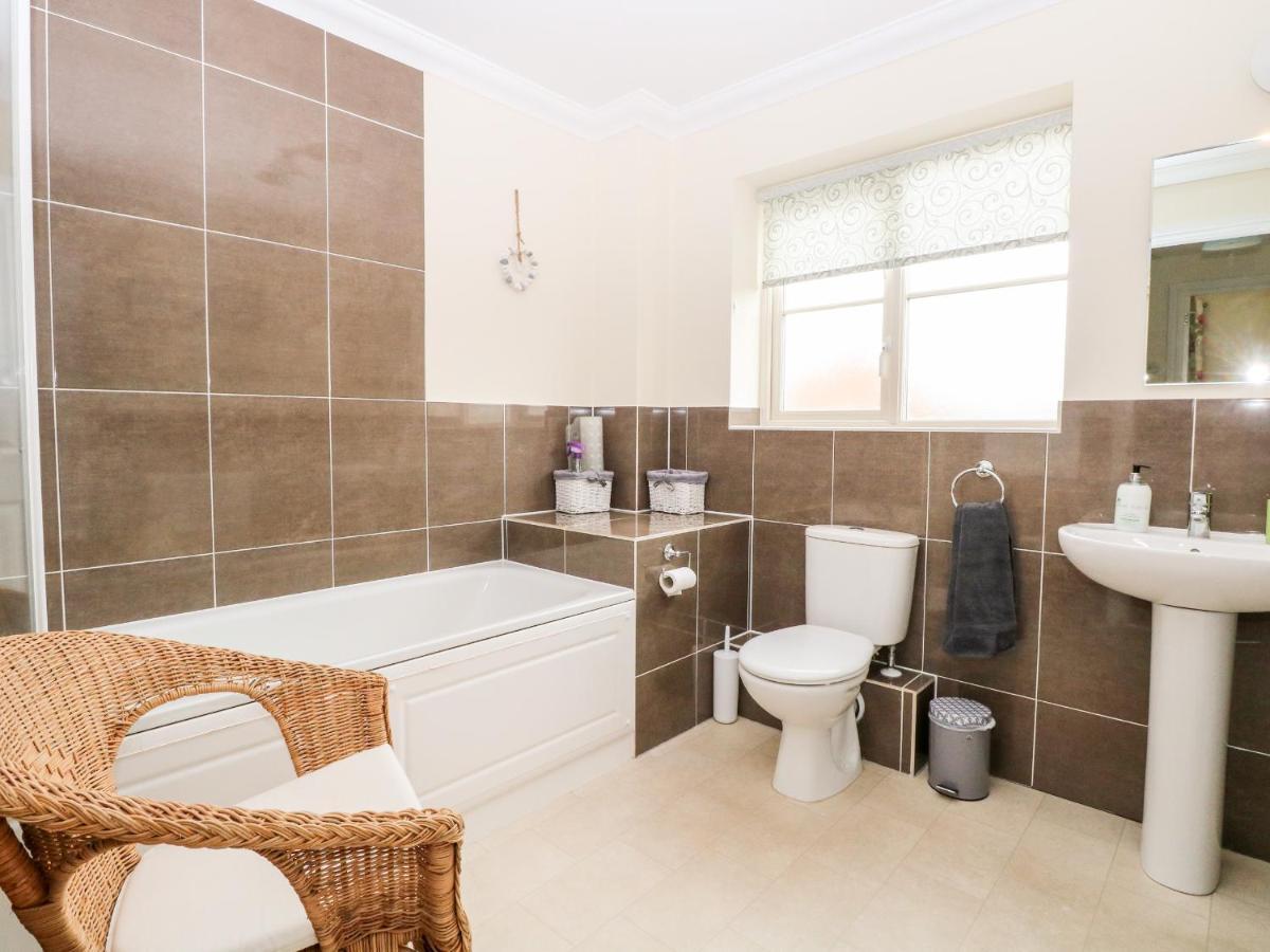 Robins Nest Villa Cromer Exterior photo